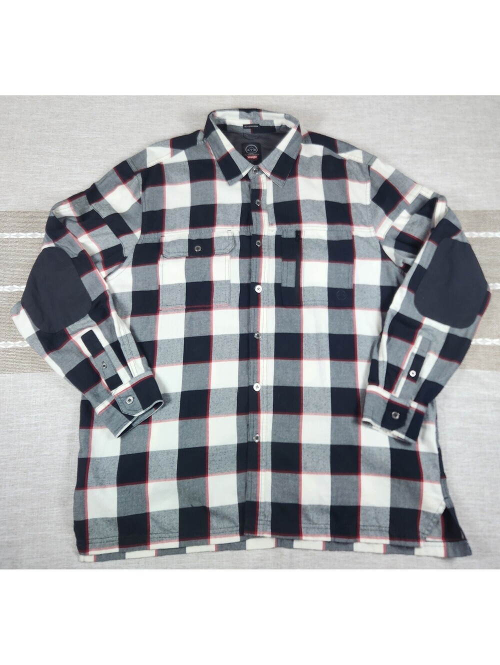 Wrangler ATG Men's Button Up Long Sleeve Flannel Shirt Size XL
